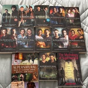 ✨RARE✨ Supernatural TV Show Book Bundle